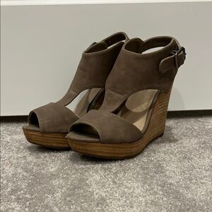 London Rag Wedge Heels